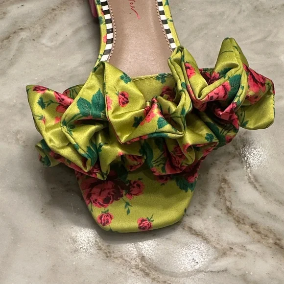 Betsey Johnson Ruffle Heels - Lime Green and Pink Floral - Picture 5 of 6